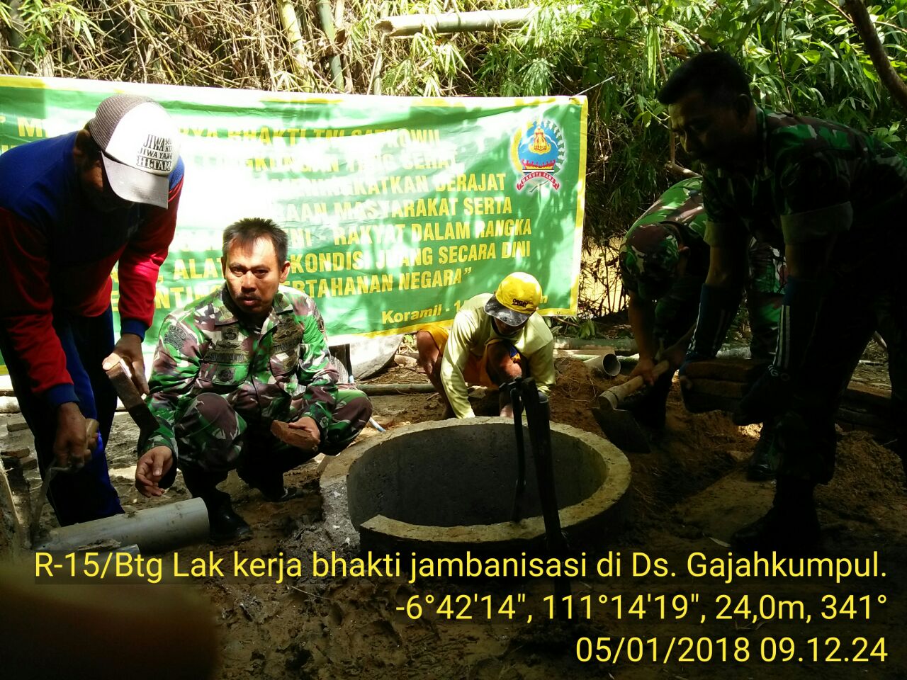 Koramil Batangan Pati Buatkan Jambanisasi dirumah warga Desa Gajahkumpul