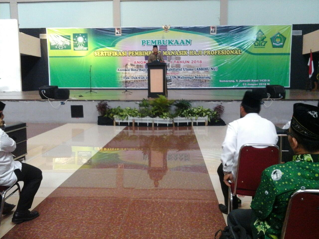 KH Musthofa Aqil Siradj Ingatkan Jaga Aqidah Jamaah Kepada Para Peserta Pelatihan PP Asbihu NU