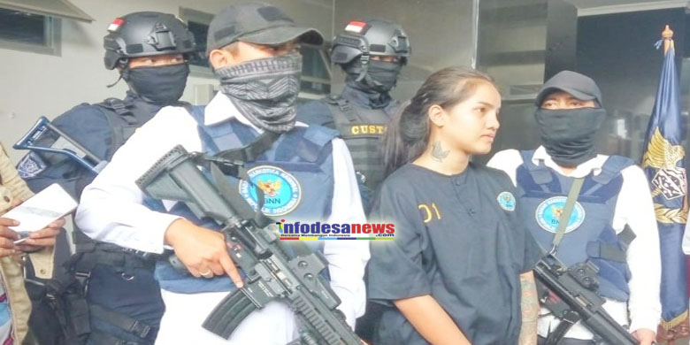 Diringkusnya Wanita Asal Thailand Pembawa 1,15 KG Narkotika