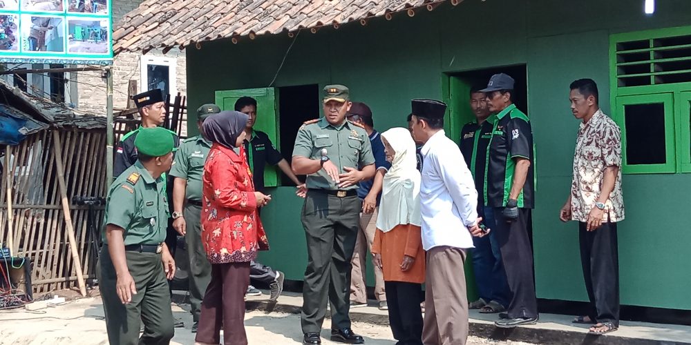 Peduli Lingkungan Dandim 0421/Lampung Selatan Bangun Rumah Janda Miskin
