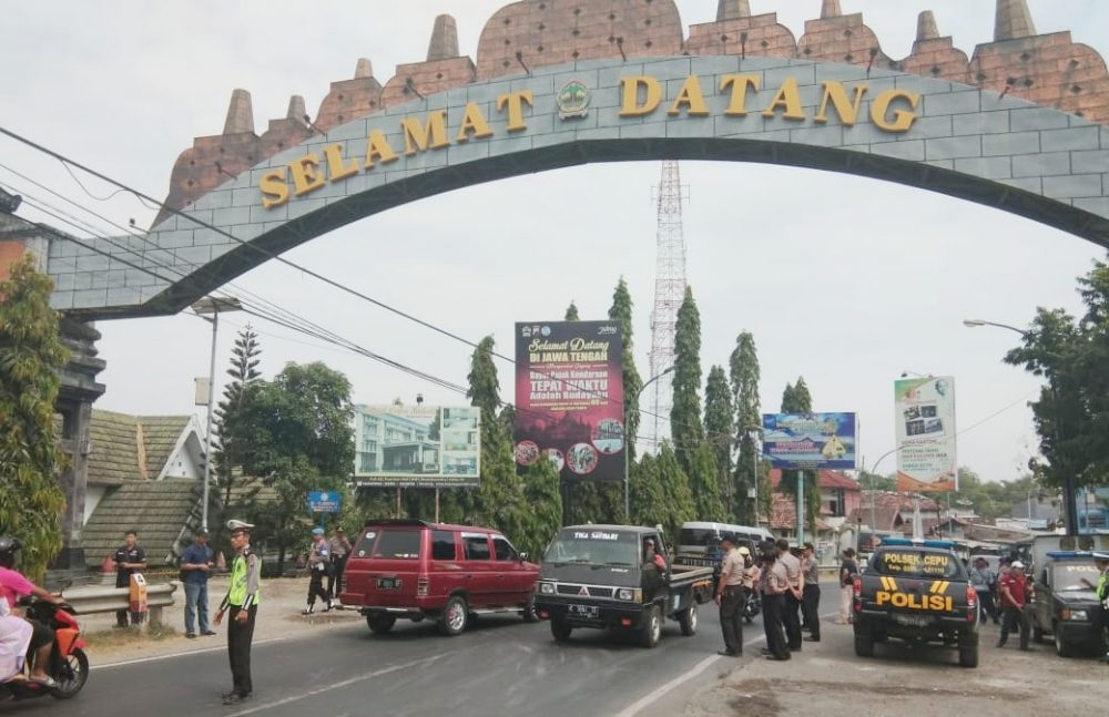 Patroli Cipta Kondisi Perbatasan Antar Kabupaten