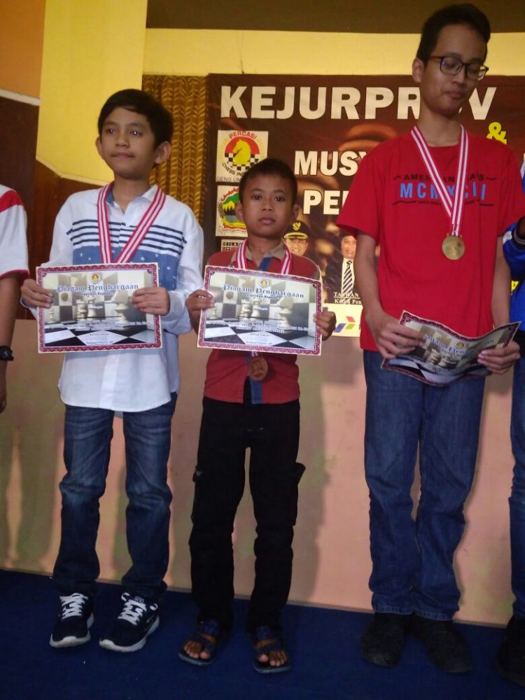 Abdul Rozaq Raih Juara Ketiga Kejurprov Catur Jawa Tengah