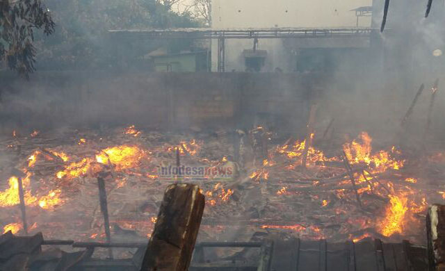 Rumah Ludes Gara – Gara Bakar Sampah Belakang Rumah