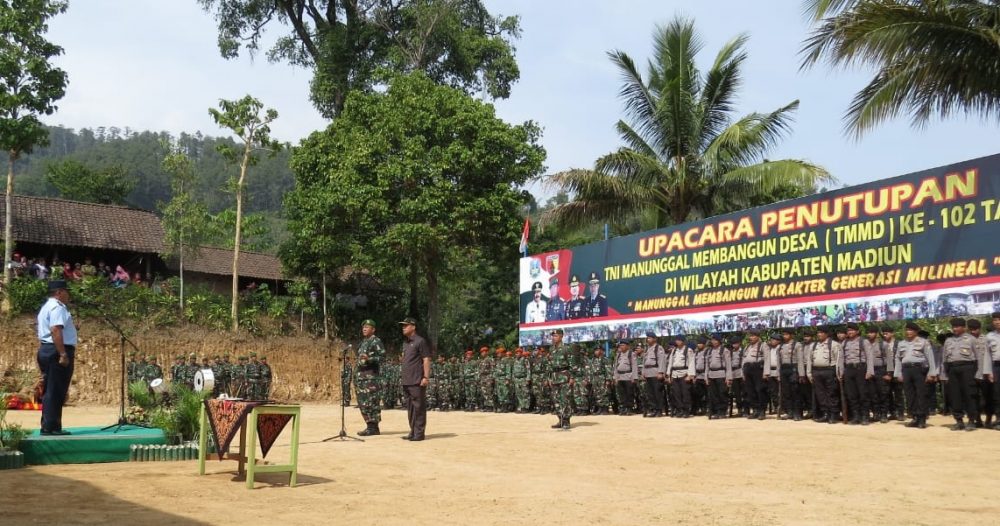 Dandepohar 20 Pimpin Upacara Penutupan TMMD Ke 102 Kodim 0803/Madiun