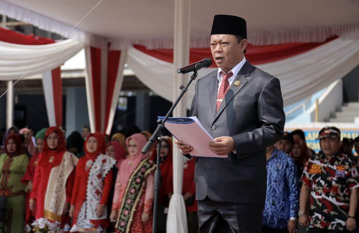Ketua DPRD Kabupaten Lampung Selatan Membacakan Teks Proklamasi Di Hut RI Ke 73 Tahun 2018