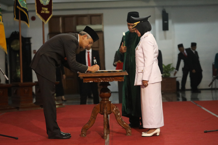 Riena Retnaningrum Dilantik Gubernur Jawa Tengah Sebagai Pj Bupati Kudus