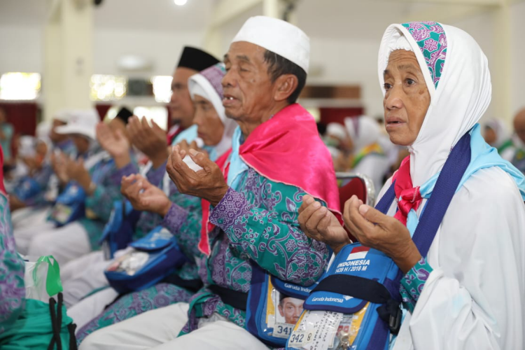 Kedatanganan Kloter Pertama Debarkasi Solo Tiba di Tanah Air.
