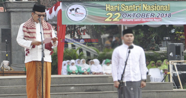 Bupati Banyumas Sarungan, Pimpin Upacara Hari Santri