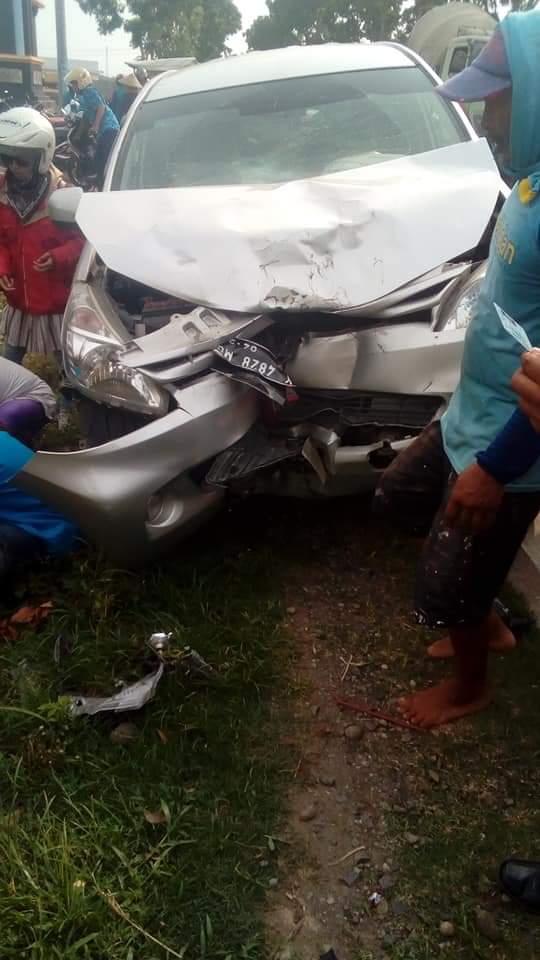 Vario Vs Avanza Dijalan Pati-Purwodadi, Satu Orang Dilarikan Kerumah Sakit