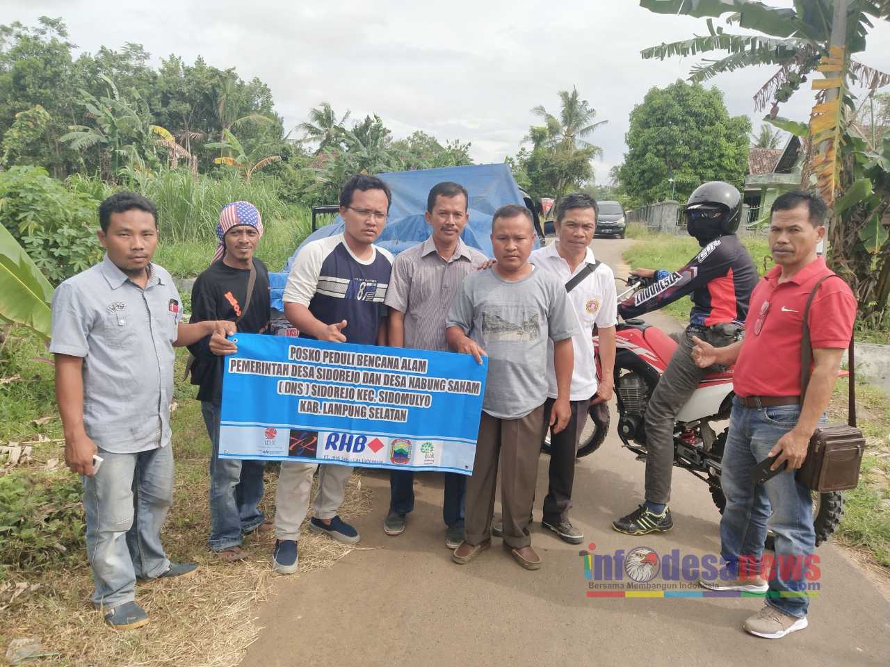 Desa Sidorejo Dan Desa Nabung Saham Berikan Bantuan Para Korban Tsunami