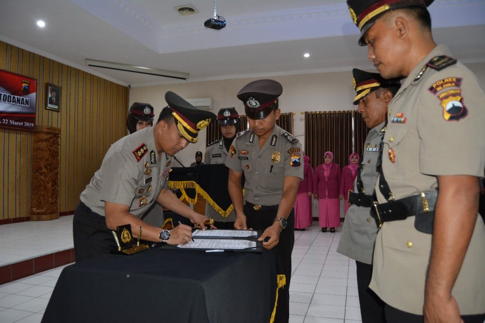Tiga Perwira Polres Blora Alih Tugas