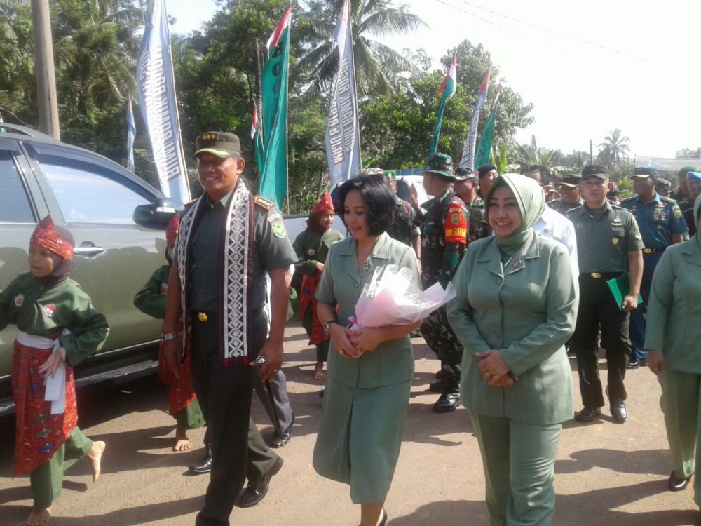 Danrem 043/Gatam Menutup Program TMMD Ke-104 Way Kanan
