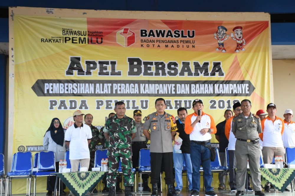 Kasdim Madiun Apel Pembersihan Alat Peraga Kampanye Dan Bahan Kampanye Pemilu 2019