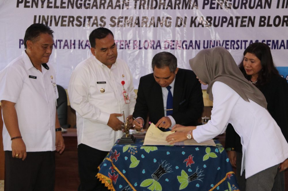 penandatanganan MoU Pemerintah Kabupaten Blora bersama Universitas Semarang