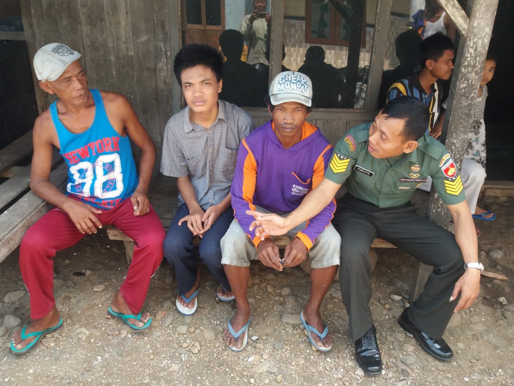 Babinsa Koramil 06/Wedung Rujuk Pasien Gangguan Jiwa KeSemarang