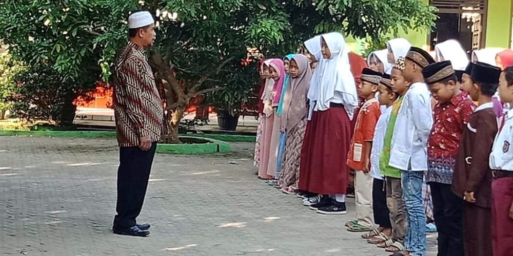 SDN 02 Sidoasri Melaksanakan Pesantren Kilat