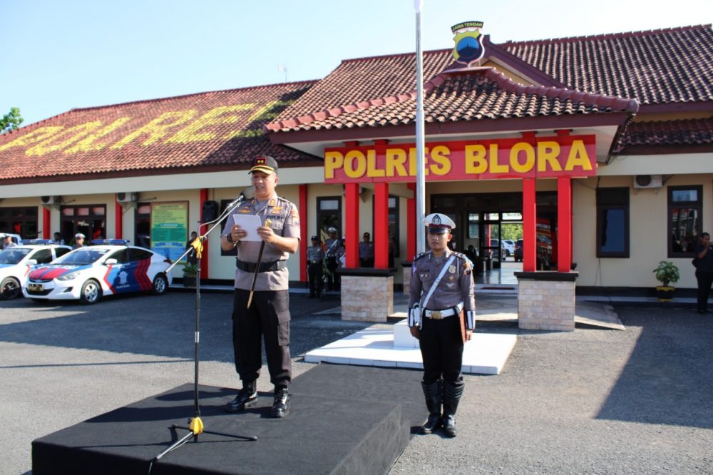 Kapolres Blora Pimpin Apel Gelar Pasukan Operasi Ketupat Candi 2019