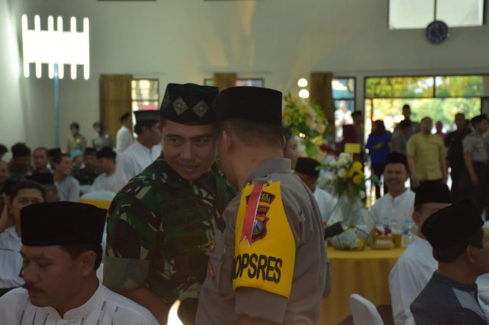 Pererat Silaturahmi, Dandim 0803/Madiun Hadiri Buka Puasa Bersama Di Polres Madiun Kota