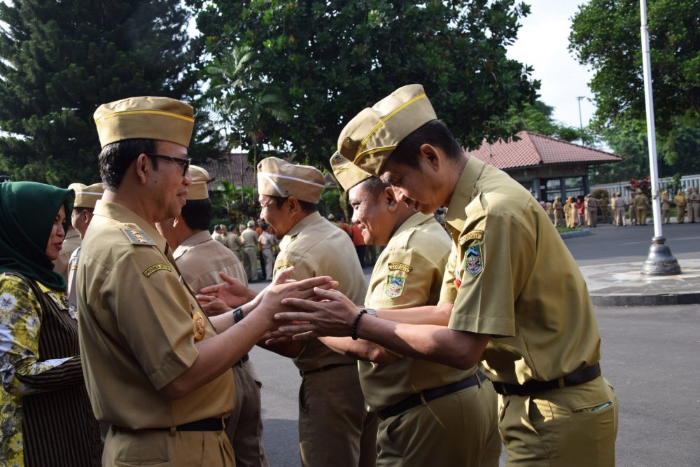 Bupati Banyumas Pimpin Apel Perdana Usai Libur Lebaran
