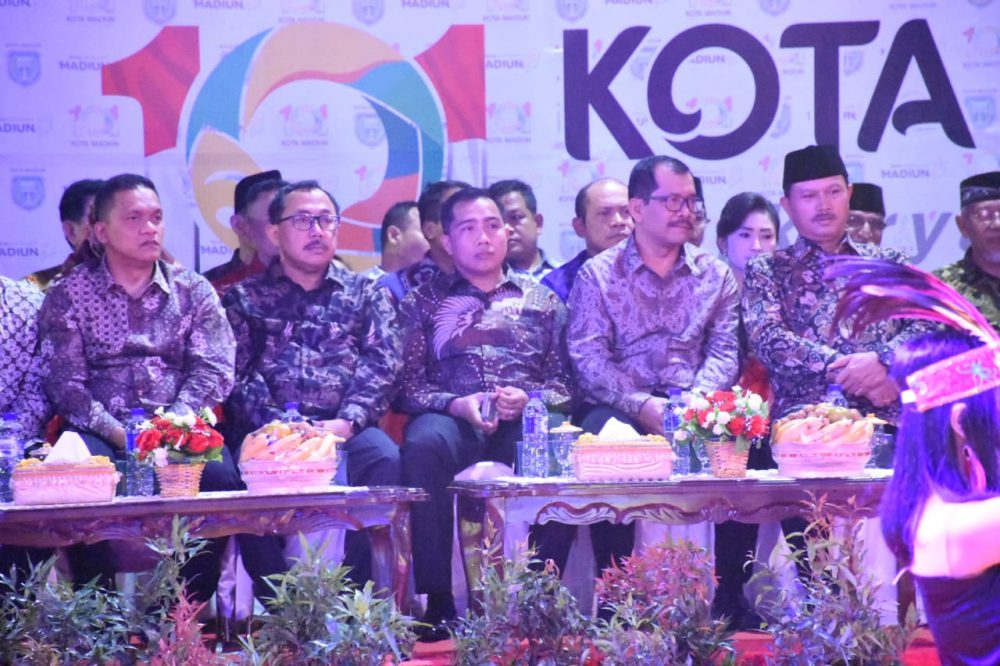 Dandim 0803/Madiun Ikut Meriahkan Acara Madiun Night Carnival Dalam Rangka HUT Kota Madiun