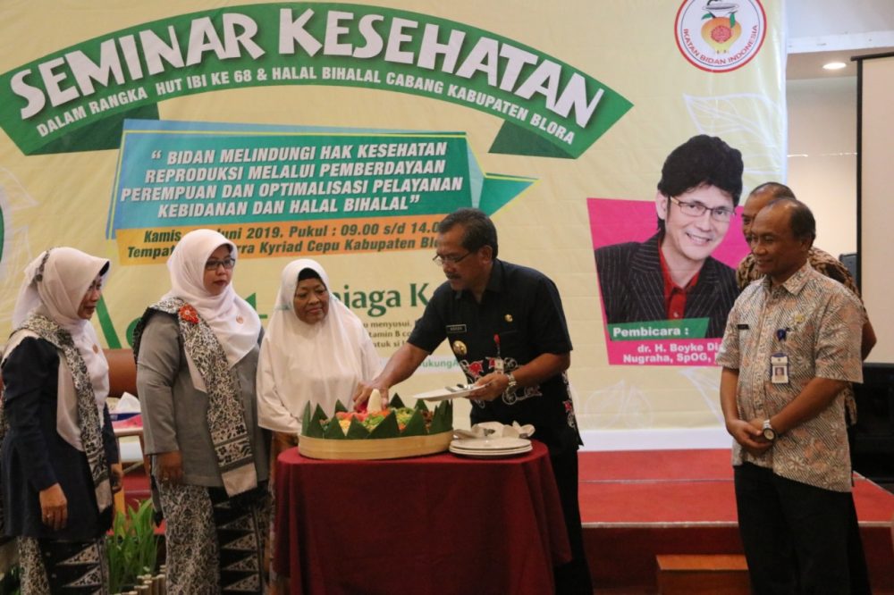 HUT KE 68 IBI, Bupati : Pekerjaan Bidan Itu Berat, Harus Semangat