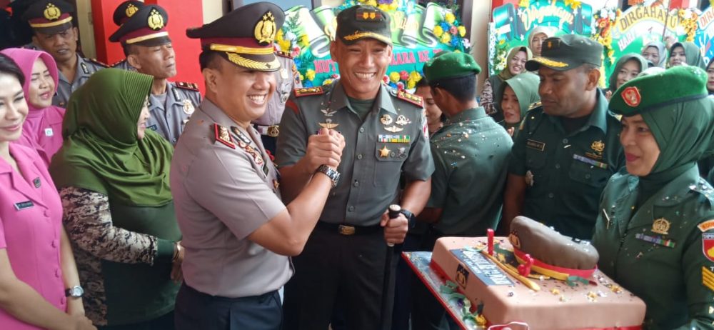 Dandim Blora Memberi Kejutan Langsung Kepada Kapolres Blora.