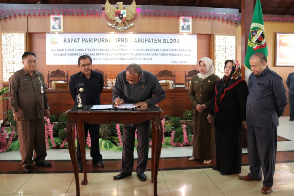 Persetujuan Bersama Ranperda Pertanggungjawaban Apbd 2018 Tepat Waktu