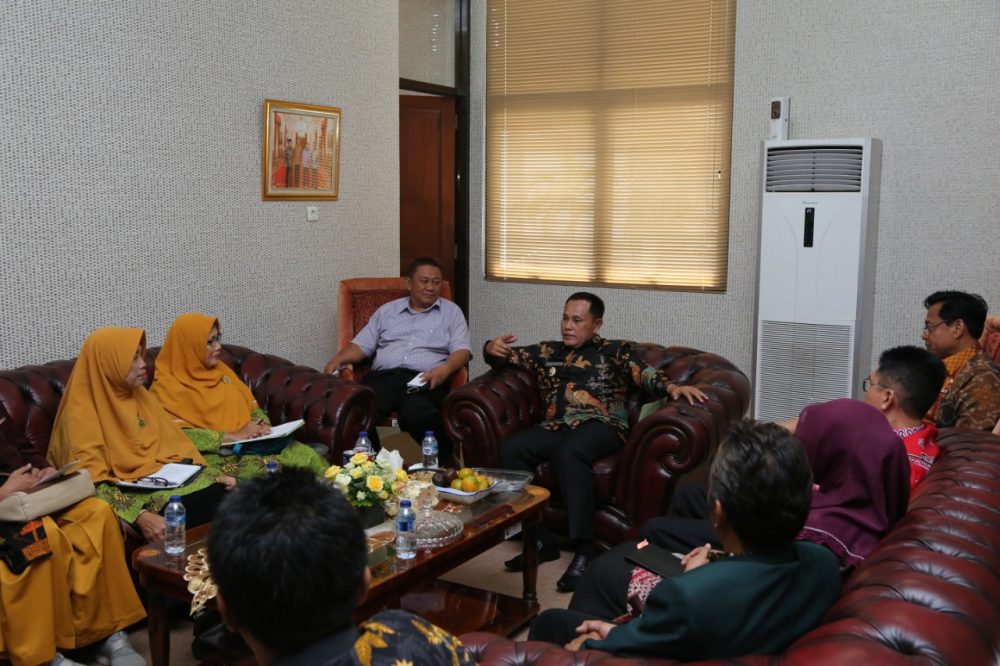 Nanang Akan Kaji Dan Membahas Bersama DPRD Terkait Payung Hukum