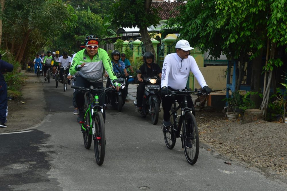 Bersama Forkopimda Kota Madiun, Dandim 0803/Madiun Gowes Bareng Melihat Bangunan Cagar Budaya