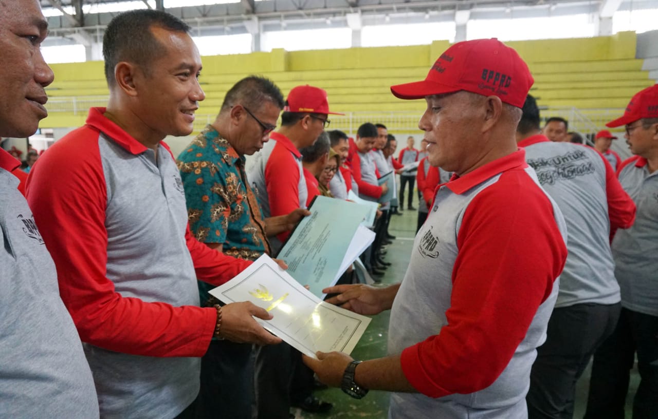Sejumlah Kecamatan  Desa Dan Kelurahan Di Lamsel  Terima Penghargaan