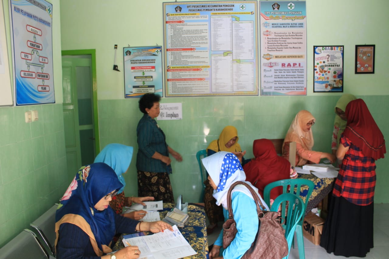 Antusias Masyarakat Ikuti Pelayanan KB Di Lokasi TMMD Ke 105 Kodim 0808/Blitar