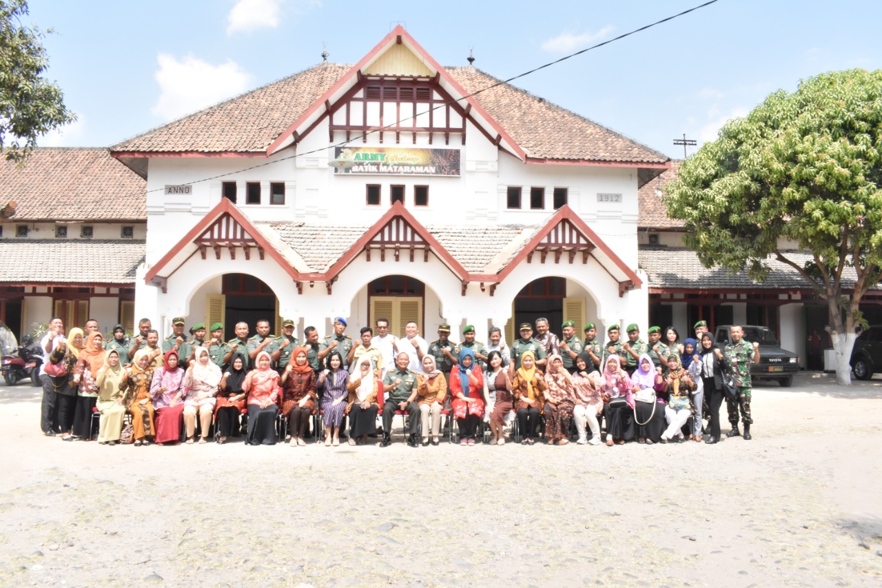 Peduli Kelestarian Budaya, Danrem 081/DSJ Siap Dirikan Army Galeri Batik Mataraman