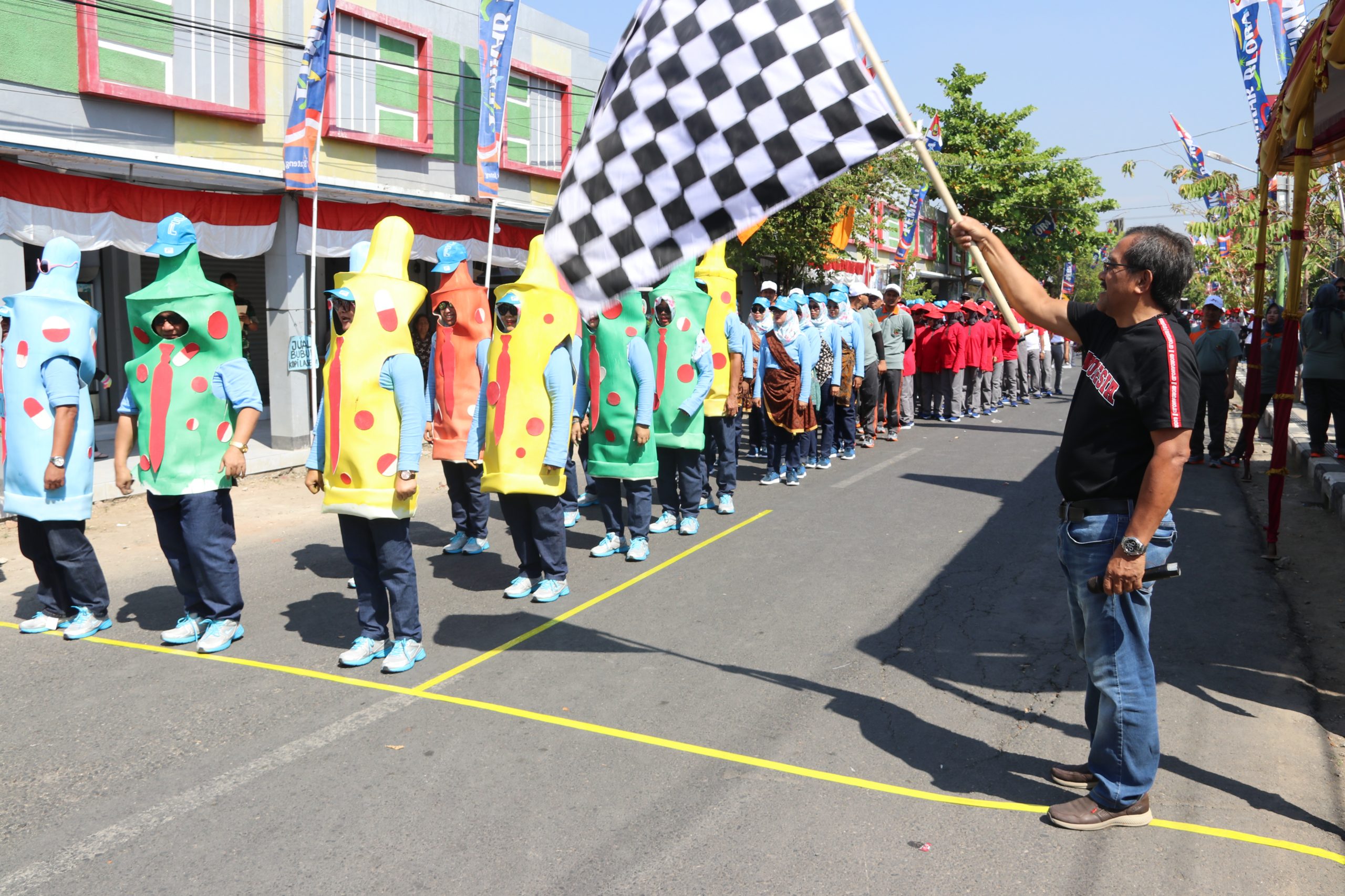 Ratusan Regu, Lomba Gerak Jalan Tingkat Kab.Blora Berjalan Meriah