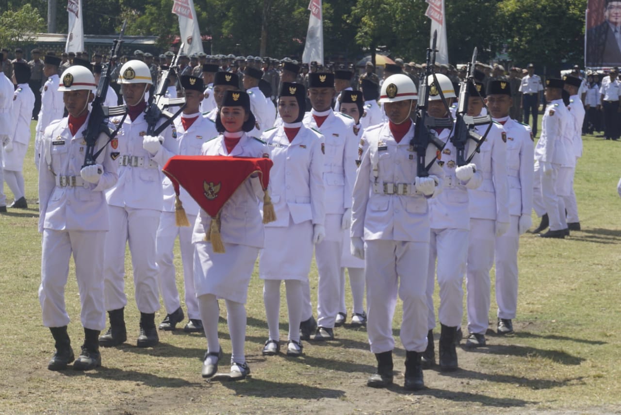 Dandim Ngawi Beserta Ibu Hadiri Upacara HUT RI ke 74 Tahun 2019 Tingkat Kabupaten