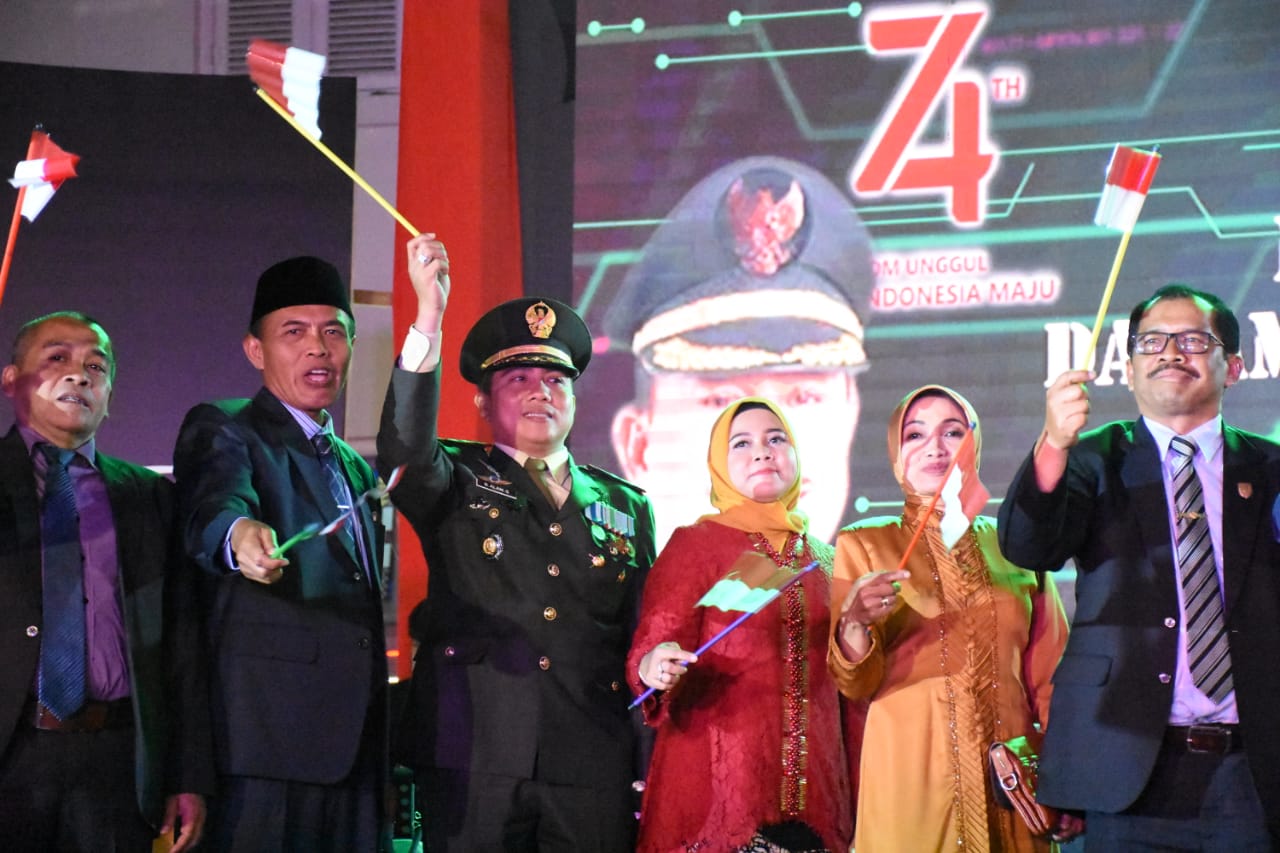 Dandim Madiun Hadiri Malam Resepsi Kenegaraan Memperingati HUT Kemerdekaan RI Ke 74