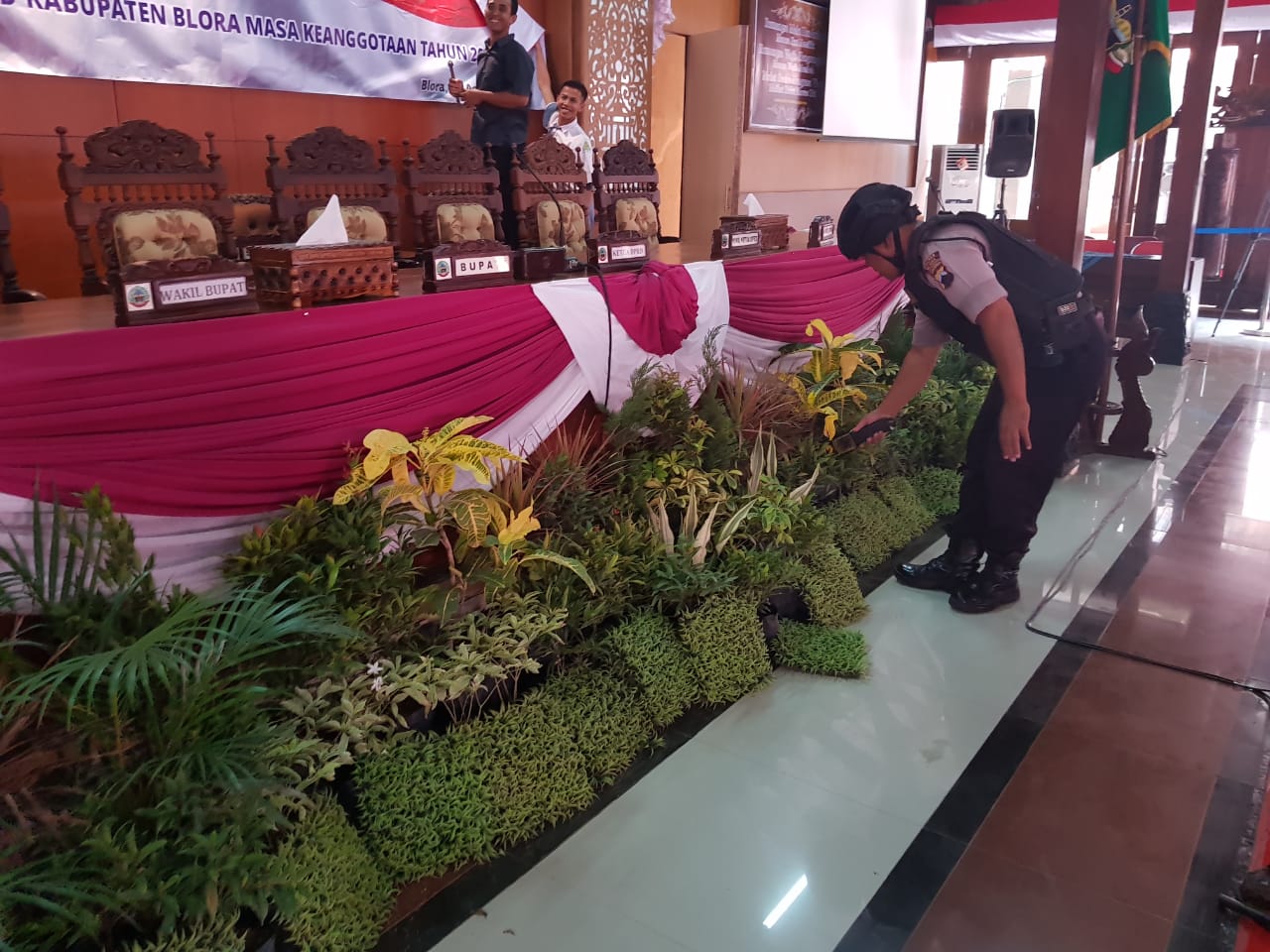 Polres Blora Sterelisasi Kawasan Gedung DPRD Blora, Menjelang Pelantikan Anggota DPRD Baru