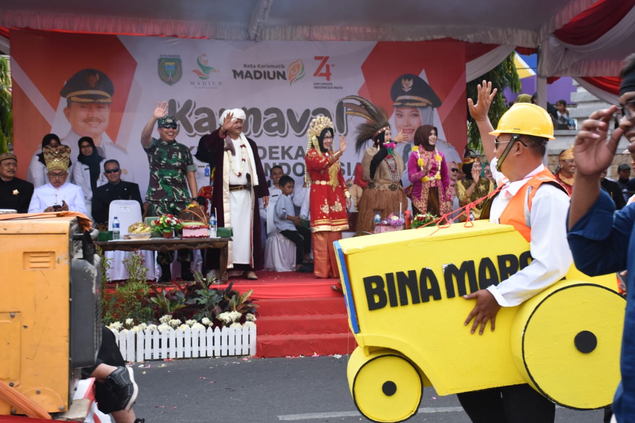 Dandim 0803/Madiun Hadiri Karnaval Kebudayaan HUT Ke 74 Kemerdekaan Republik Indonesia