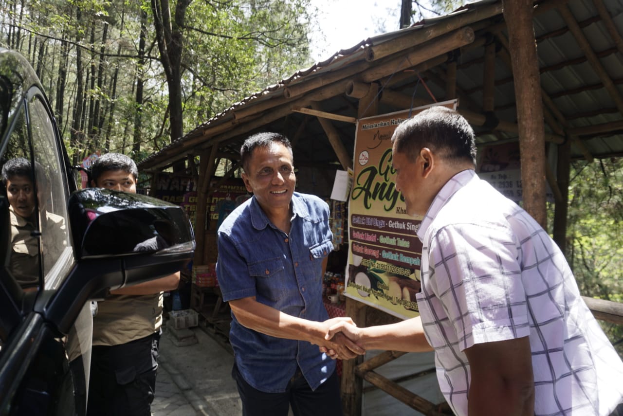 Dandim Ngawi Sambut Kunjungan Pangdam V/Brw Di Obyek Wisata Srambang Park