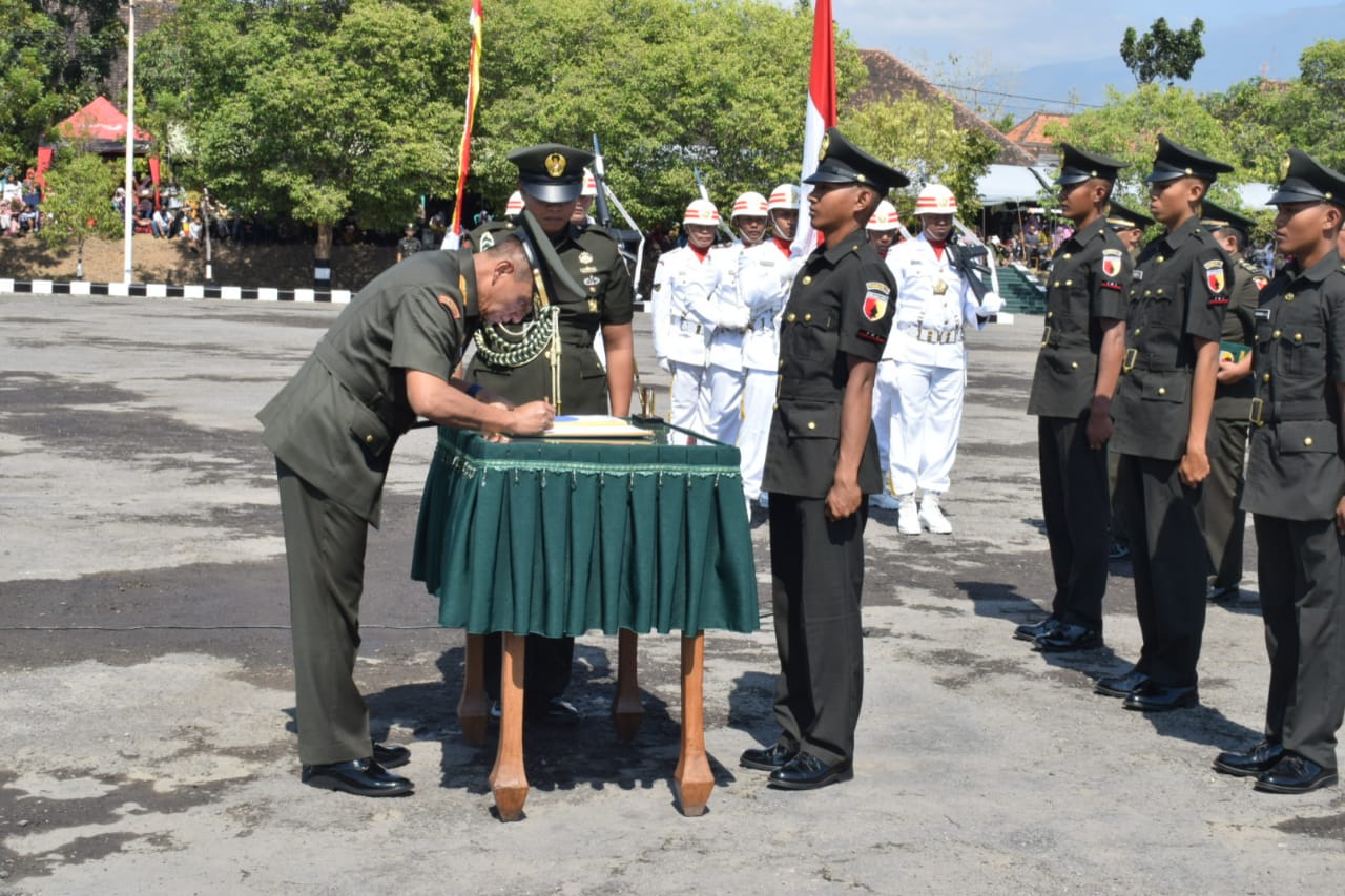 Hadiri Pentupan Secata, Ini Pesan dan Harapan Danrem 081/DSJ
