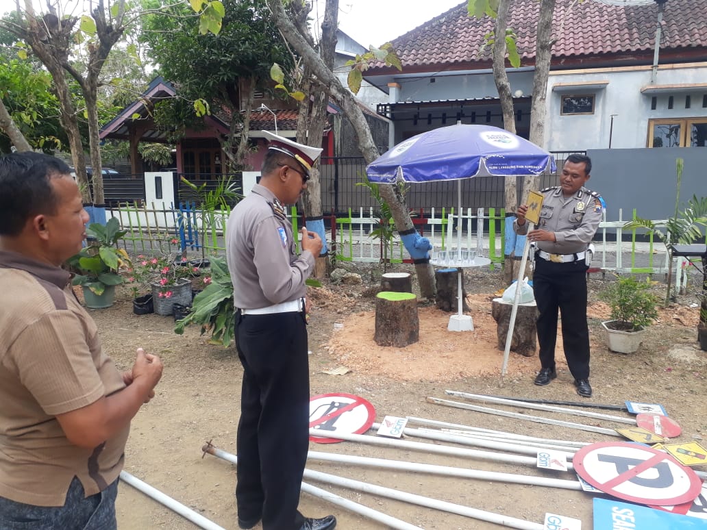 Satlantas Polres Blora berkerja sama dengan kelurahan kedungjenar bangun taman lalu lintas