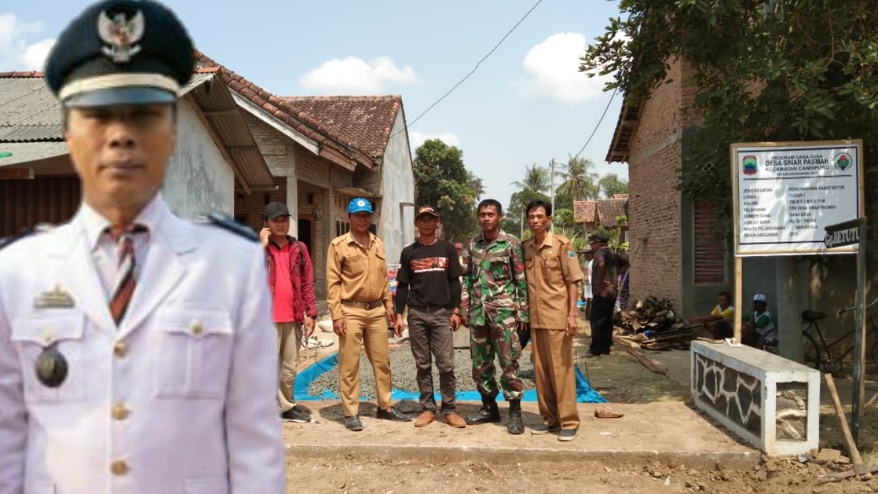 Desa Sinarpasmah Kecamatan Candipuro Melaksanakan Pengecoran Jalan