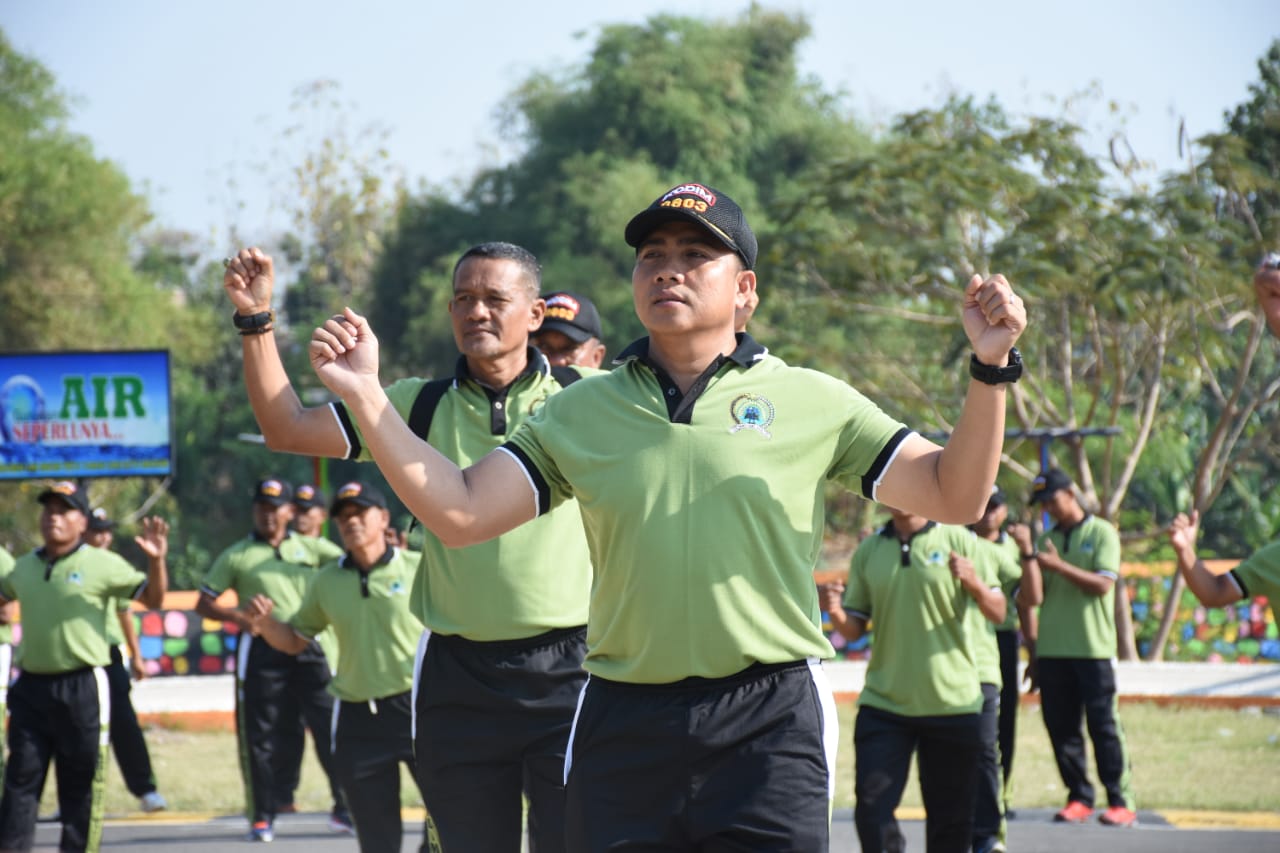 Jaga Kebugaran, Keluarga Besar Kodim Madiun Gelar Senam Bersama