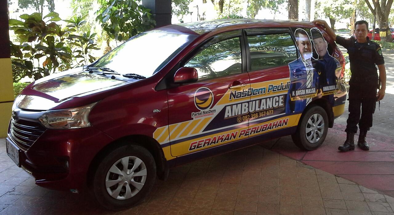 4 Anggota DPRD Partai Nasdem Lutra Adakan Ambulance untuk Masyarakat