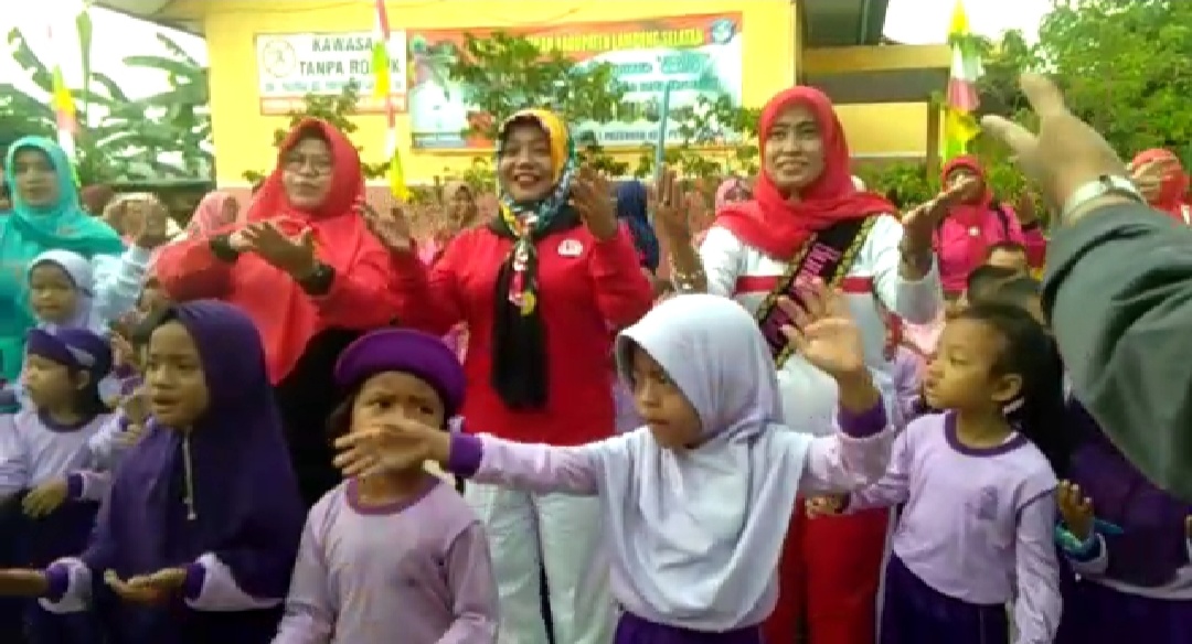 Bunda Paud Kecamatan Penengahan Minta Para Orang Tua Agar  Membacakan Cerita Yang Mendidik