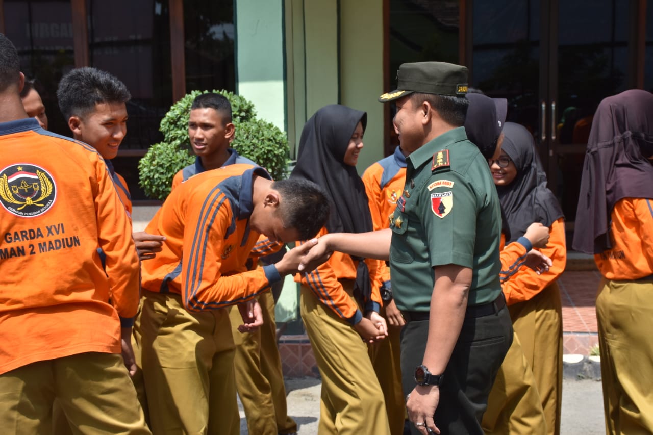 Dandim Melepas Peserta Lomba PBB Kreasi Perwakilan Kodim Madiun