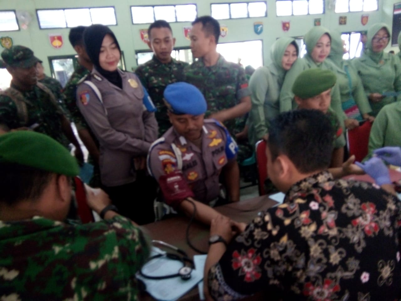 HUT Yonif 410/Alugoro ke 53, Anggota Polres Blora Ikuti Donor Darah.