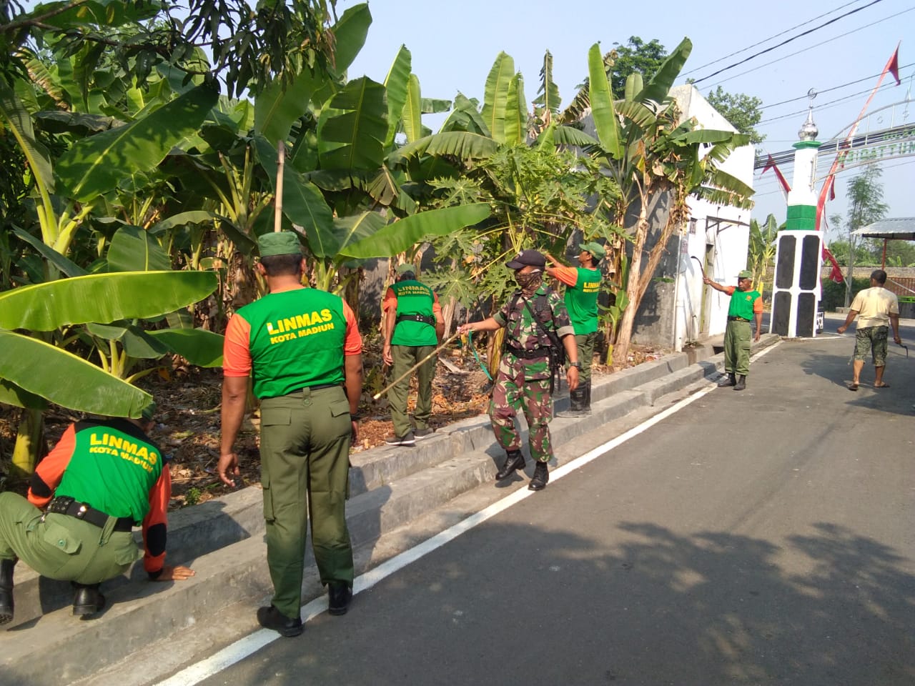 Koramil Kartoharjo Madiun, Bersama Satlinmas Dan Masyarakat peduli Lingkungan