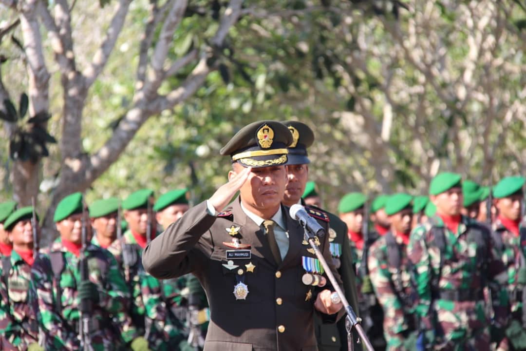 Letkol Inf Ali Mahmudi, S.E. Pimpin Upacara Ziarah Nasional HUT TNI ke 74