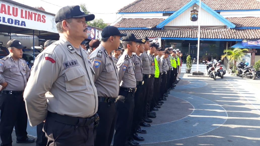 Polres Blora Amankan Gadhuro RCB Proliner Road Race Series 2019.