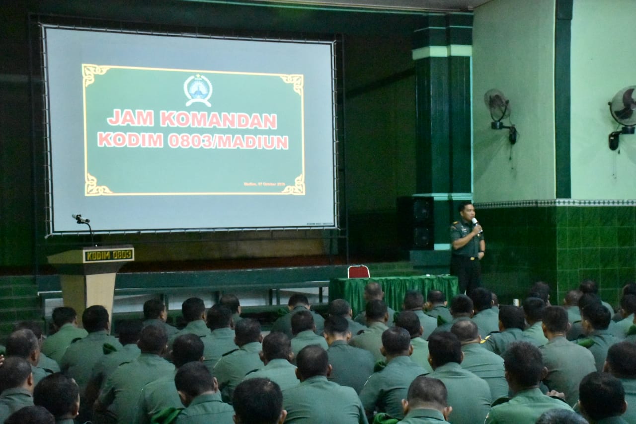 Dandim Madiun Tekankan Peningkatan Kinerja Prajuritnya Saat Jam Komandan